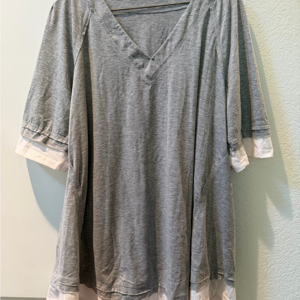 Women's V-Neck Layered Hem Tunic Top - Gray